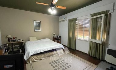Chalet en venta en Bernal Centro