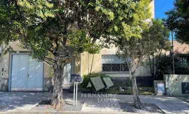 Chalet en venta en Bernal Centro
