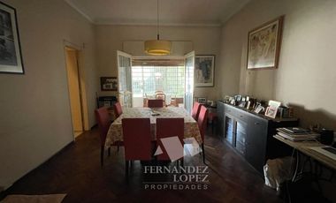 Chalet en venta en Bernal Centro