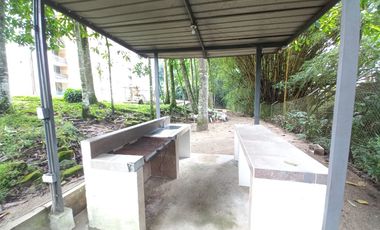 apartamento en arriendo en c.r calatay piso 6. Cod A13741