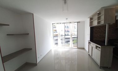 apartamento en arriendo en c.r calatay piso 6. Cod A13741