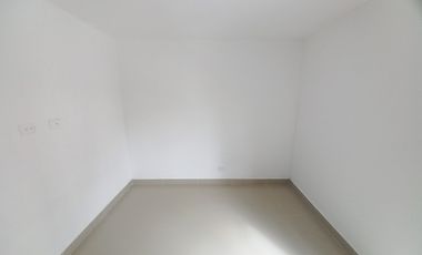 apartamento en arriendo en c.r calatay piso 6. Cod A13741