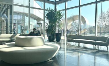 ARRIENDO OFICINA PLANTA LIBRE COSTANERA CENTER