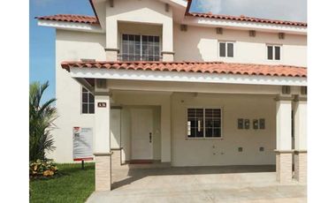 CASAS A ESTRENAR EN RESERVAS DE VERSALLES