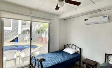 Punta Blanca, casa con vista al mar y en condominio privado, en alquiler.