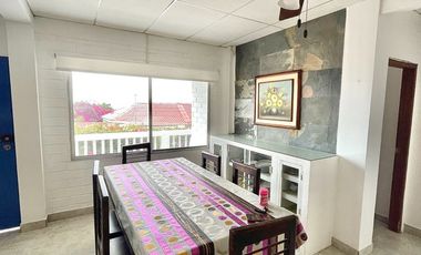 Punta Blanca, casa con vista al mar y en condominio privado, en alquiler.