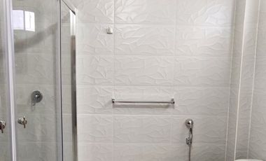 Punta Blanca, casa con vista al mar y en condominio privado, en alquiler.