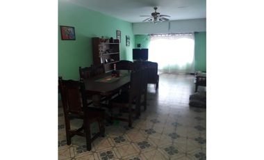 DOS VIVIENDAS  EN VENTA EN ITUZAINGO NORTE