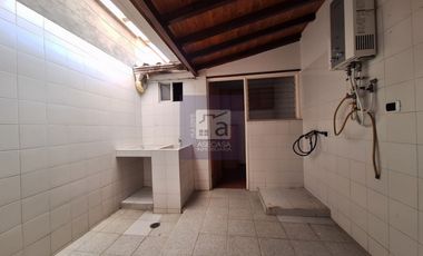 COD. 6343 - SE ARRIENDA CASA - BARRIO: PALMERAS DEL CACIQUE