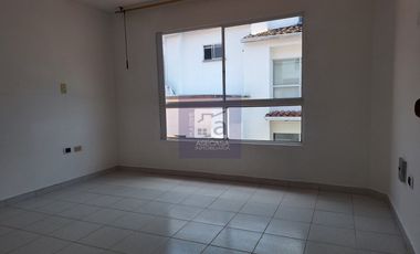 COD. 6343 - SE ARRIENDA CASA - BARRIO: PALMERAS DEL CACIQUE