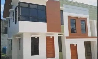 4 Bedroom Duplex House for Sale in Casuntingan, Mandaue City