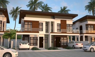 4 Bedroom Duplex House for Sale in Casuntingan, Mandaue City