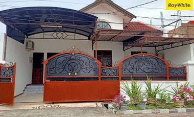Disewakan Rumah Dengan 4 Kamar Tidur Di Jl. Nginden Intan Timur Surabaya