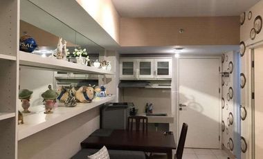 Dijual unit Full Furnished Apartemen Springlake Summarecon Bekasi