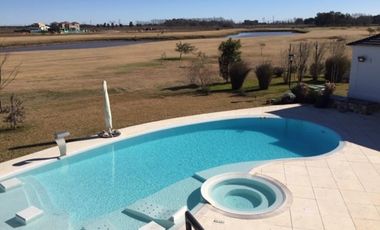 IMPONENTE CHALET DE GRAN CATEGORIA EN VENTA