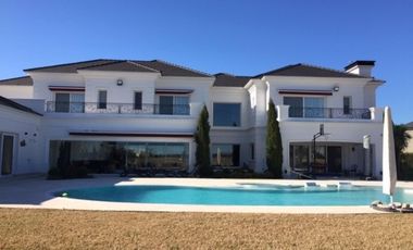 IMPONENTE CHALET DE GRAN CATEGORIA EN VENTA