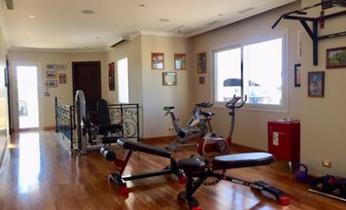 IMPONENTE CHALET DE GRAN CATEGORIA EN VENTA