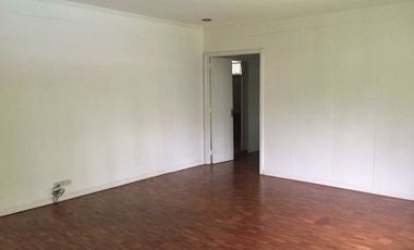 House for rent in Dasmariñas village