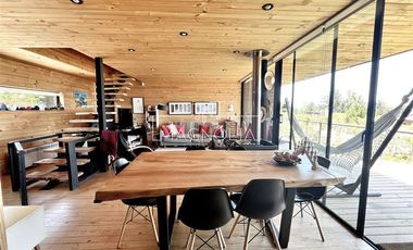 Casa en venta de 5 dorm. en Pichilemu
