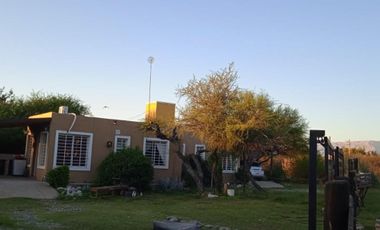 VENTA - COMPLEJO DE CABAÑAS /- CORTADERAS
