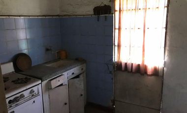 Casa Y Galpón En Venta -reja - (ref. 2183)