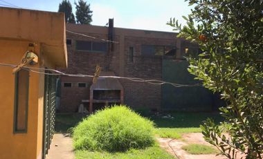 Casa Y Galpón En Venta -reja - (ref. 2183)