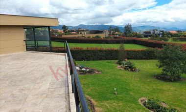 casa en arriendo/venta en la calera. Cod V8974712