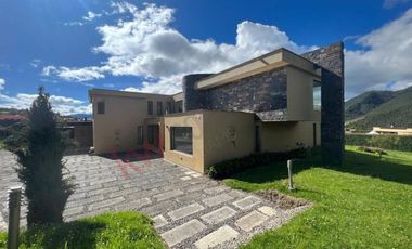 casa en arriendo/venta en la calera. Cod V8974712