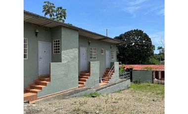 Se vende terreno con mejoras en Los pueblos llano bonito