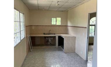 Se vende terreno con mejoras en Los pueblos llano bonito