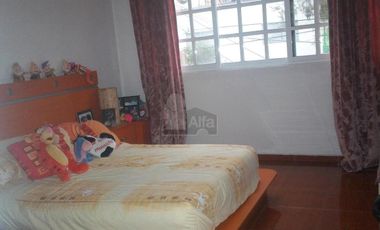 Casa Remodelada en Venta en Col Pro-Hogar, Alcaldia Azcapotzalco, Ciudad de Mexico.
