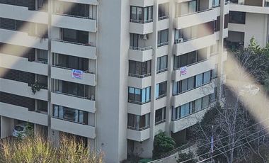 Departamento en venta de 4 dorm. en Las Condes