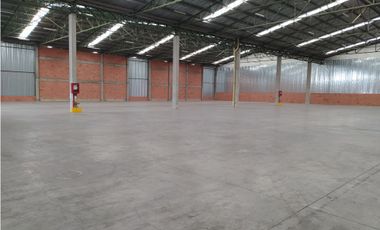 BODEGA ARRIENDO 1500M2 PARQUE INDUSTRIAL VARIANTE, MADRID. CUND.