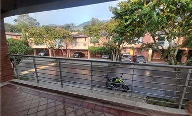 Casa en Arriendo en Envigado Sector Loma del Escobero