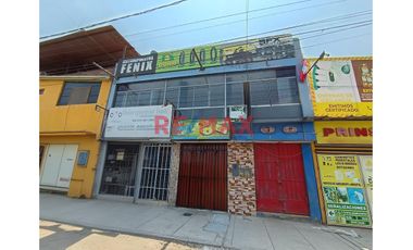 ✨ Oportunidad Única para Inversionistas y Emprendedores en Piura ✨

📍Ubicación Privilegiada: Av. Grau 1988 - Corazón comercial de Piura.

🏗️ Espac