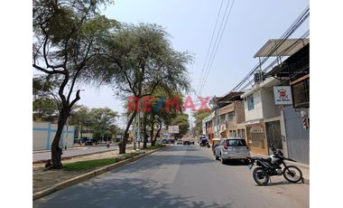 ✨ Oportunidad Única para Inversionistas y Emprendedores en Piura ✨

📍Ubicación Privilegiada: Av. Grau 1988 - Corazón comercial de Piura.

🏗️ Espac