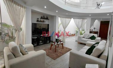 Casa En Venta En Ingenieria Ii Cerca A La Upao