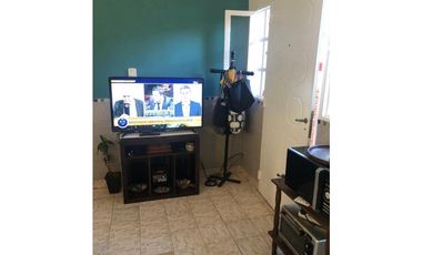 PH EN VENTA EN CASTELAR IMPECABLE!!!
