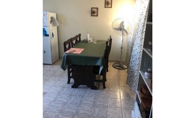 PH EN VENTA EN CASTELAR IMPECABLE!!!