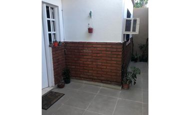 PH EN VENTA EN CASTELAR IMPECABLE!!!