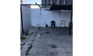PH EN VENTA EN CASTELAR IMPECABLE!!!