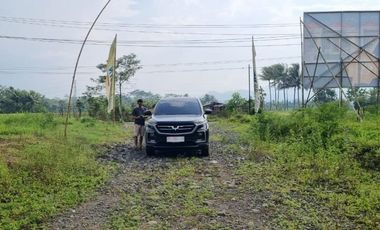 RUMAH MURAH TEPI JALAN UTAMA DI SECANG MAGELANG