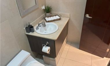 SE VENDE APARTAMENTO AMOBLADO EN AV. BALBOA JG