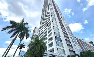 SE VENDE APARTAMENTO AMOBLADO EN AV. BALBOA JG