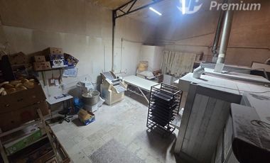 Panadería Operativa con Equipamiento Industrial