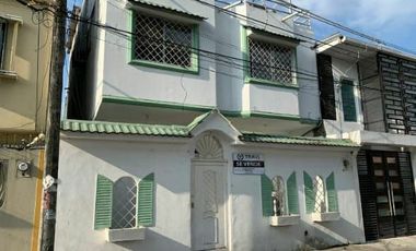 C193 - Venta Casa en Guayacanes 2 plantas  - Norte Guayaquil