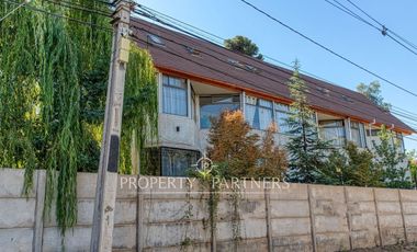 Casa y excelente oportunidad de negocio.