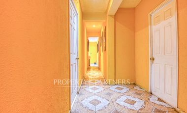 Casa y excelente oportunidad de negocio.