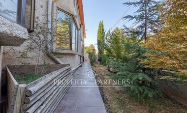 Casa y excelente oportunidad de negocio.