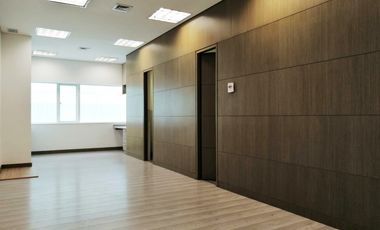 PR8210 Arriendo de oficina en el sector Ciudad del Rio